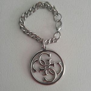 Guess key/purse chain